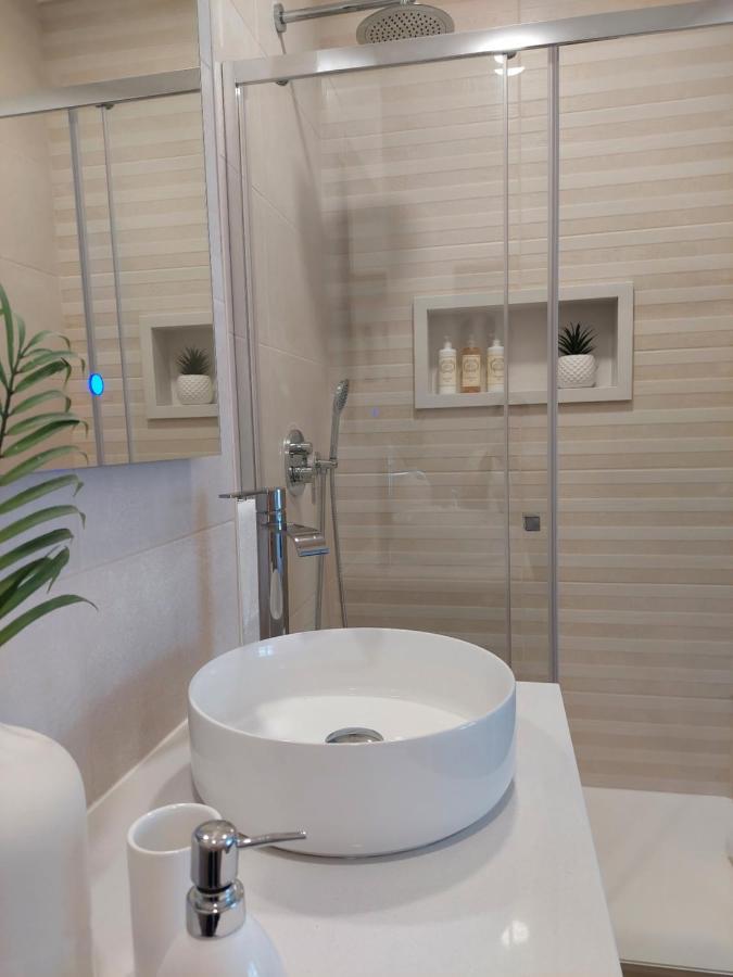 Lagoa Azul Guest House II ヴィラ・ノヴァ・デ・ミルフォンテス エクステリア 写真