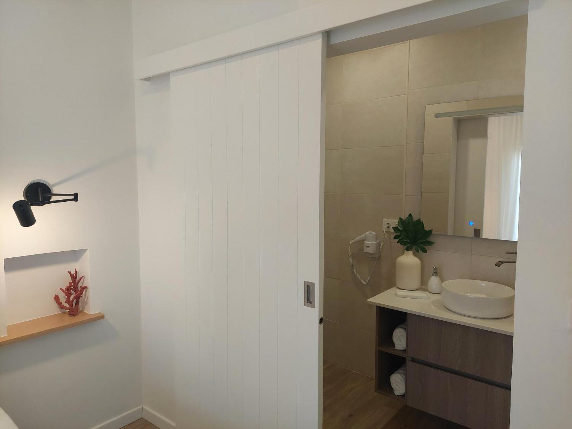 Lagoa Azul Guest House II ヴィラ・ノヴァ・デ・ミルフォンテス エクステリア 写真